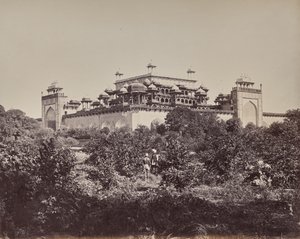 Secundra bei Agra. Das Mausoleum des Kaisers Akbar von Samuel Bourne
