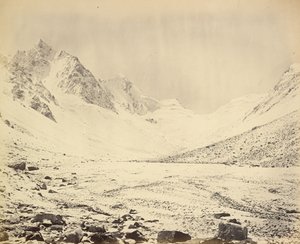 Der Taree-Pass, Höhe 15.282 Fuß (Eine andere Ansicht) von Samuel Bourne