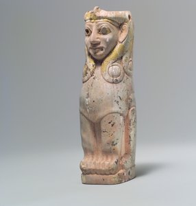 Möbelstütze: weibliche Sphinx mit Hathor-Locken, ca. 18. Jahrhundert v. Chr. (Nilpferdelfenbein, Goldfolie)