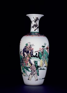 Chinesische Porzellanvase dekoriert in Famille-verte-Emaille