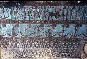 Altes Ägypten, Wandmalerei/Gravur, Astrologische Symbole von der Decke der äußeren Hypostylhalle, Tempel von Hathor, Dendera von School Egyptian
