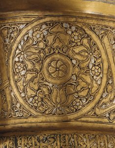 Detail eines eingelegten Tablettständers, Mamluk Ägypten oder Syrien, erste Hälfte des 14. Jahrhunderts von School Egyptian