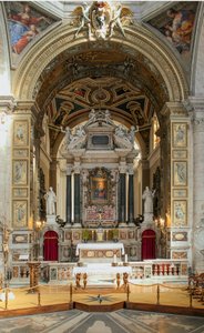Innenansicht der Basilika Santa Maria del Popolo (15. bis 17. Jahrhundert), Rom, Italien