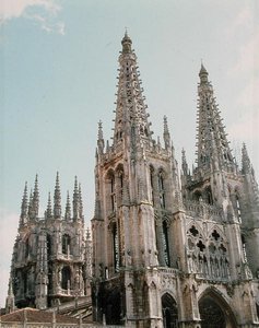 Ansicht der Glockentürme und des Laternturms