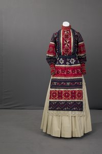 Ukrainisches Hochzeitsensemble