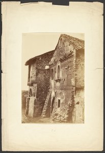Steinhaus von Sir Coutts Lindsay