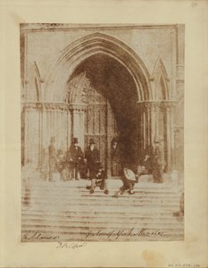 Eine Gruppe von Männern am Südeingang der York Minster von Sir David Brewster