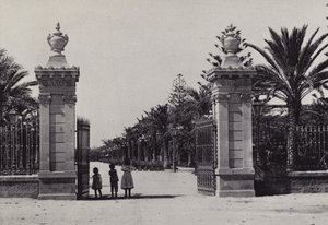 Cadiz: Entrada al Parque Genoves von Spanish Photographer