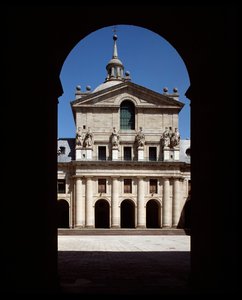 Ansicht der Fassade der Kirche des Königlichen Sitzes
