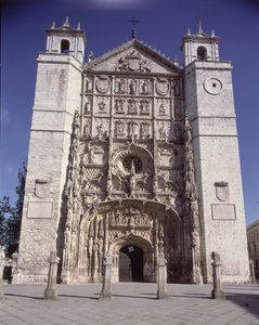Westfassade der Kirche San Pablo, erbaut im 15.-17. Jahrhundert von Spanish School