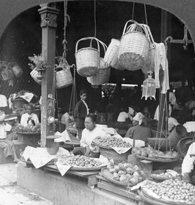 Geschäfte auf einem einheimischen Markt, Rangoon, Burma von Stereo Travel Co