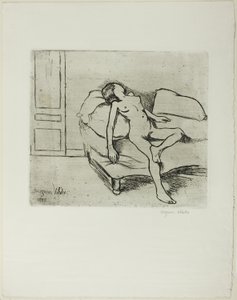 Louise nackt auf einem Sofa