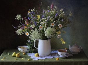 Sommer-Wildblumen-Tisch von Tatyana Skorokhod