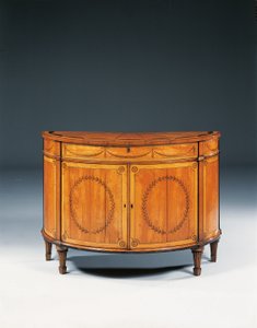 George III Marketerie-Demi-Lune-Kommode, ca. 1760-79