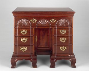 Schreibtisch, ca. 1773-1783 von Thomas (attr.to) Spencer