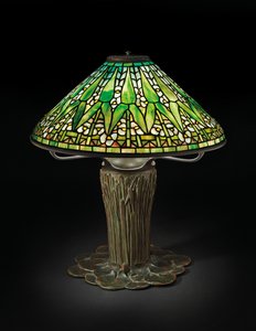 Pfeilspitzen-Tischlampe, ca. 1910 von Tiffany and Company