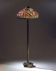 Pfingstrosen-Stehlampe, ca. 1910
