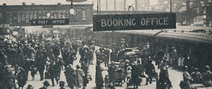 Eine Urlaubsszene am Liverpool Street Bahnhof, 1926