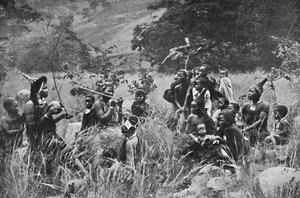 Ein Zulu-Musiker und Publikum, 1912