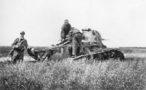 Ein kaputter französischer Leichtpanzer, Villers-Cotterets, Aisne, Frankreich, 1918 von Unbekannt