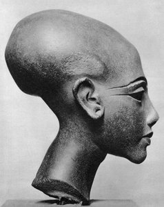 Eine Tochter von König Ikhnaton, 1936