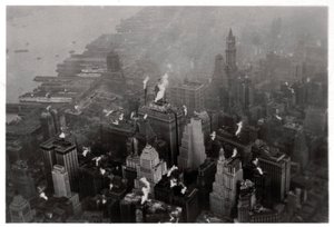 Luftaufnahme von Manhattan, New York City, USA, von einem Zeppelin, 1928-1933