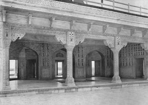 Agra. Ein Raum im Jasmin-Turm, ca. 1910