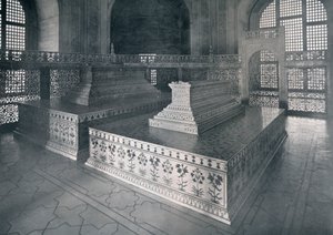 Agra, Gräber von Mumtaz-I-Mahal & Shahjehan im Taj, ca. 1920 von Unbekannt