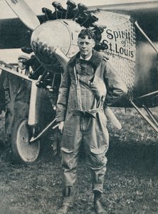 Amerikanischer Flieger Charles Lindbergh und sein Flugzeug, Spirit of St. Louis, ca. 1927 ca. 1937 von Unbekannt