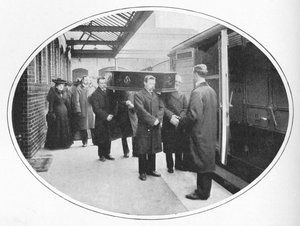 Am Bahnhof der Necropolis Company, Westminster Bridge Road, London, um 1900 von Unbekannt