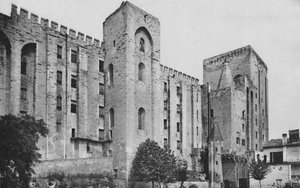 Avignon - Papstpalast St. Jean und Trouillas Türme Westfront