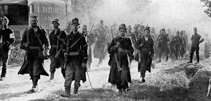 Belgische Truppen nähern sich dem Schlachtfeld, Erster Weltkrieg, 1914