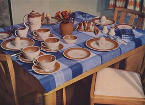 Frühstück - Ein Frühstückstischarrangement von Bowman Bros. Ltd., London, 1939