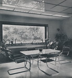 Frühstücksraum in einem Haus in Bukarest von Rudolf Frankel