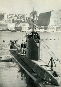 Britisches U-Boot in Malta, Zweiter Weltkrieg, 1945 von Unbekannt