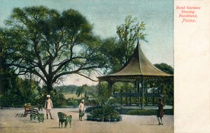 Bund Gardens zeigt Musikpavillon, Poona, ca. 1900 von Unbekannt
