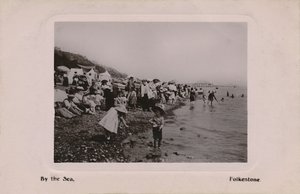 Am Meer, Folkestone, spätes 19. - frühes 20. Jahrhundert von Unbekannt
