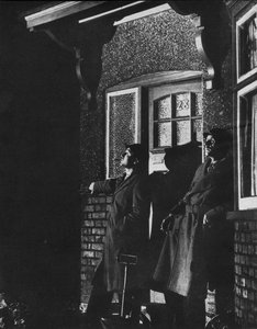 Zivilschutz-Freiwillige, 1942