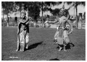 Tänzer in traditioneller Kleidung, Bangkok, Thailand, frühes 20. Jahrhundert