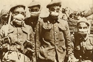 Frühe Gasmasken, Erster Weltkrieg, 1915, 1935 von Unbekannt
