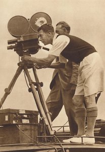 Filmemacher - Aufnahme eines Kinofilms in einem seiner jährlichen Camps für Jungen, 1927-1937 von Unbekannt