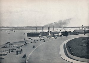 Fleetwood - Die Promenade: Abfahrt des Isle of Man Dampfers, 1895