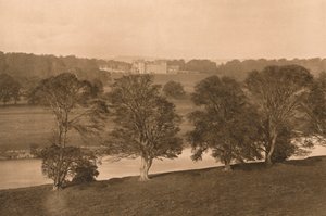 Floors Castle, von der Südseite des Tweed von Unbekannt