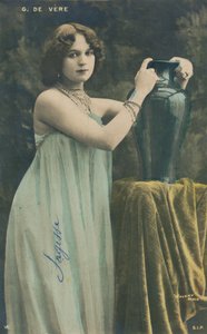 G. De Vere, um 1880-1950, um 1930