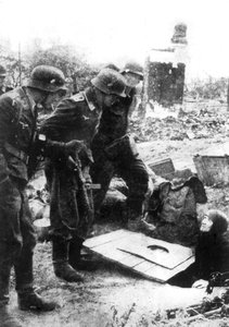 Deutsche Truppen betreten Stalingrad, Russland, September 1942