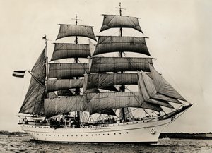 Gorch Fock zum ersten Mal unter vollen Segeln, 1933