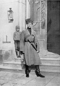 Großfürst Michael Alexandrowitsch von Russland in Kosakenuniform, 1917