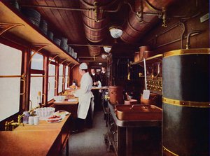 In einer Restaurantwagenküche der L.M.S. Eisenbahn, 1926 von Unbekannt
