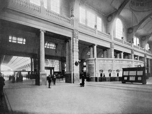 Innenansicht des Retiro-Bahnhofs, Buenos Aires, Argentinien von Unbekannt