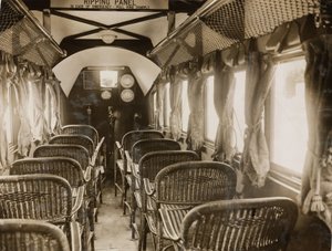 Innenraum eines Passagierflugzeugs mit Napier-Motoren, ca. 1920er Jahre